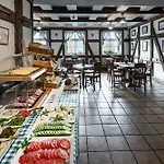 Готель Great Polonia Tumski