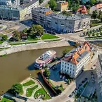 Great Polonia Tumski Готель 3*