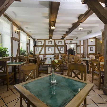 Great Polonia Tumski 3*